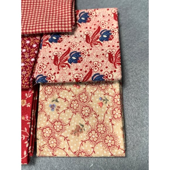 Vintage Style Cotton Quilting Fabric Squares 9x11 Inches Floral & Gingham Red & - Picture 3 of 5